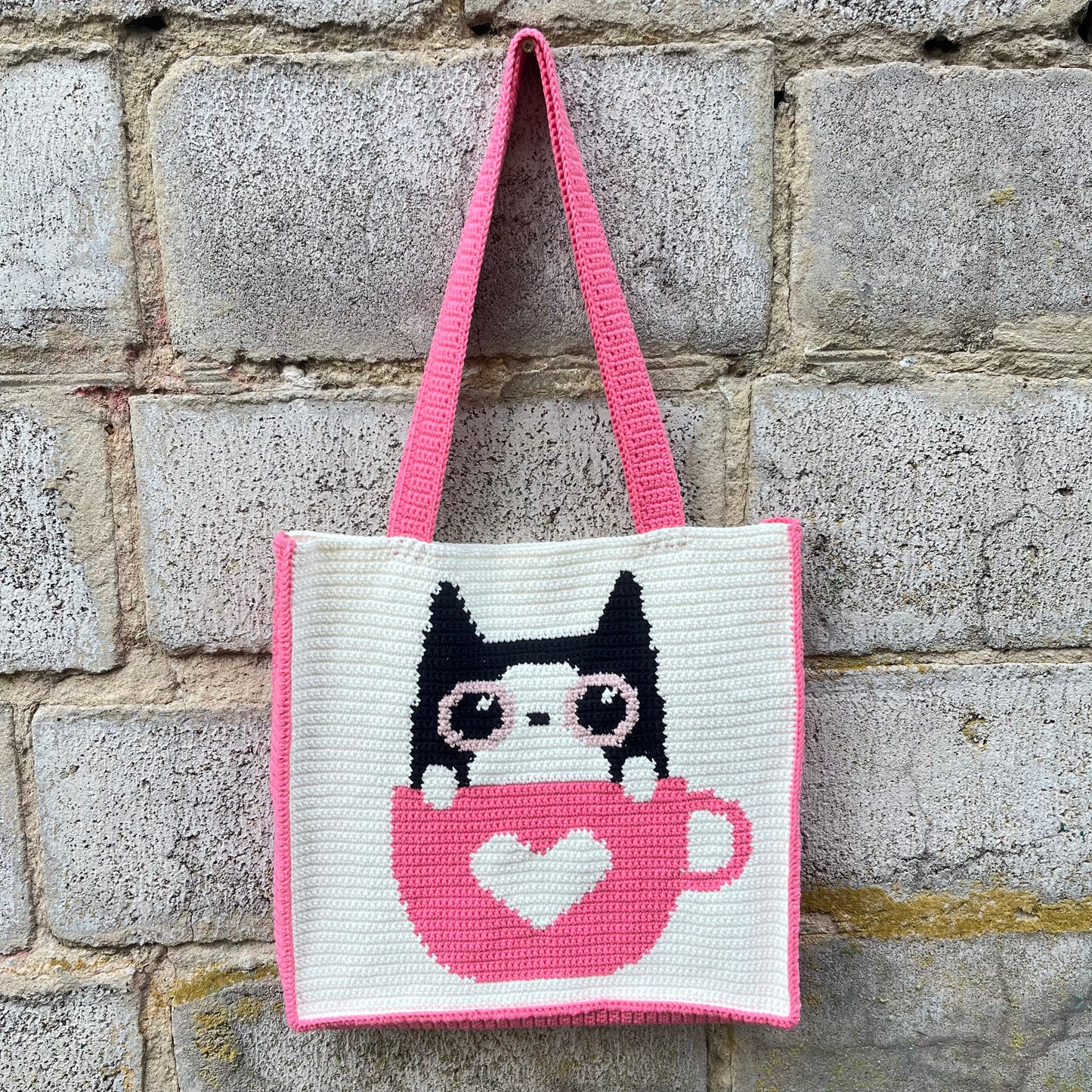 Cat in a cup Crochet Pattern