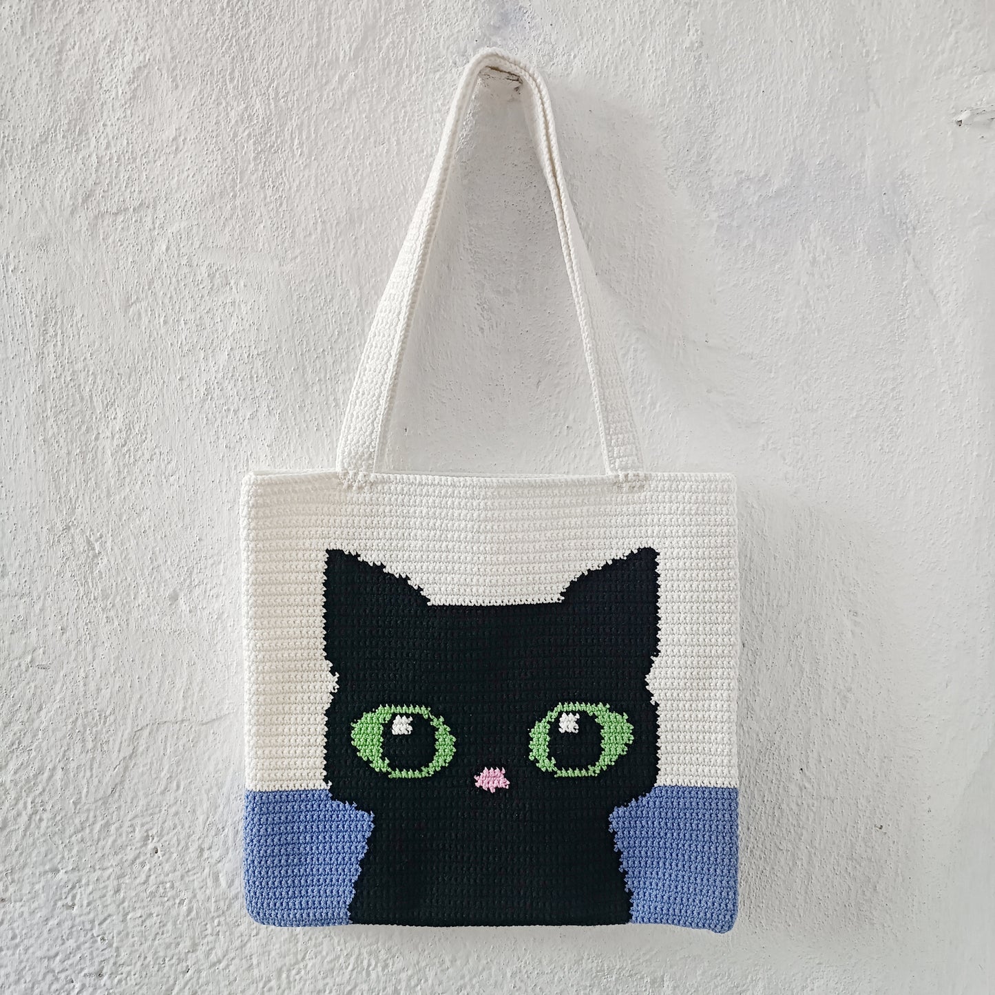 Cat with fish bag Crochet Pattern
