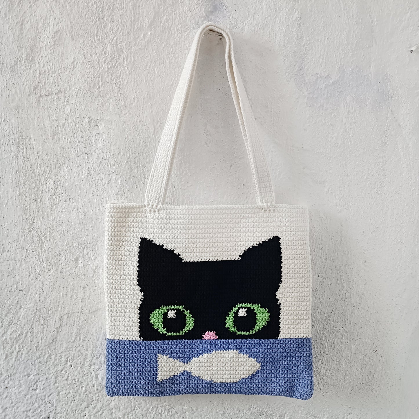 Cat with fish bag Crochet Pattern