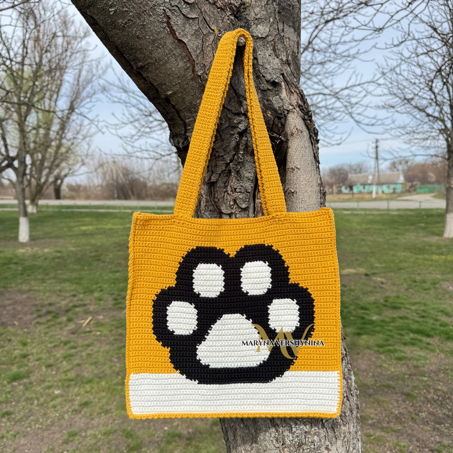 Black Cat (gold and white) Bag Crochet Pattern