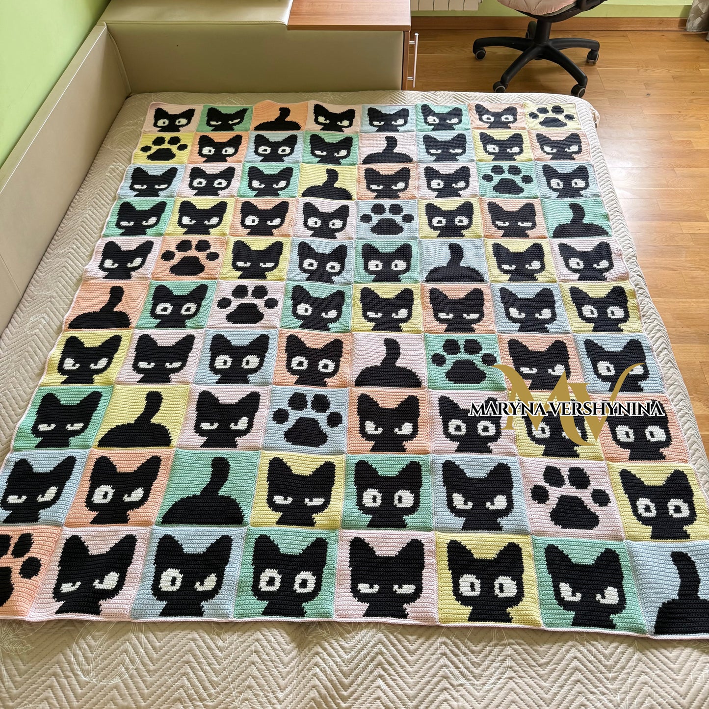 Cute black cat blanket crochet pattern