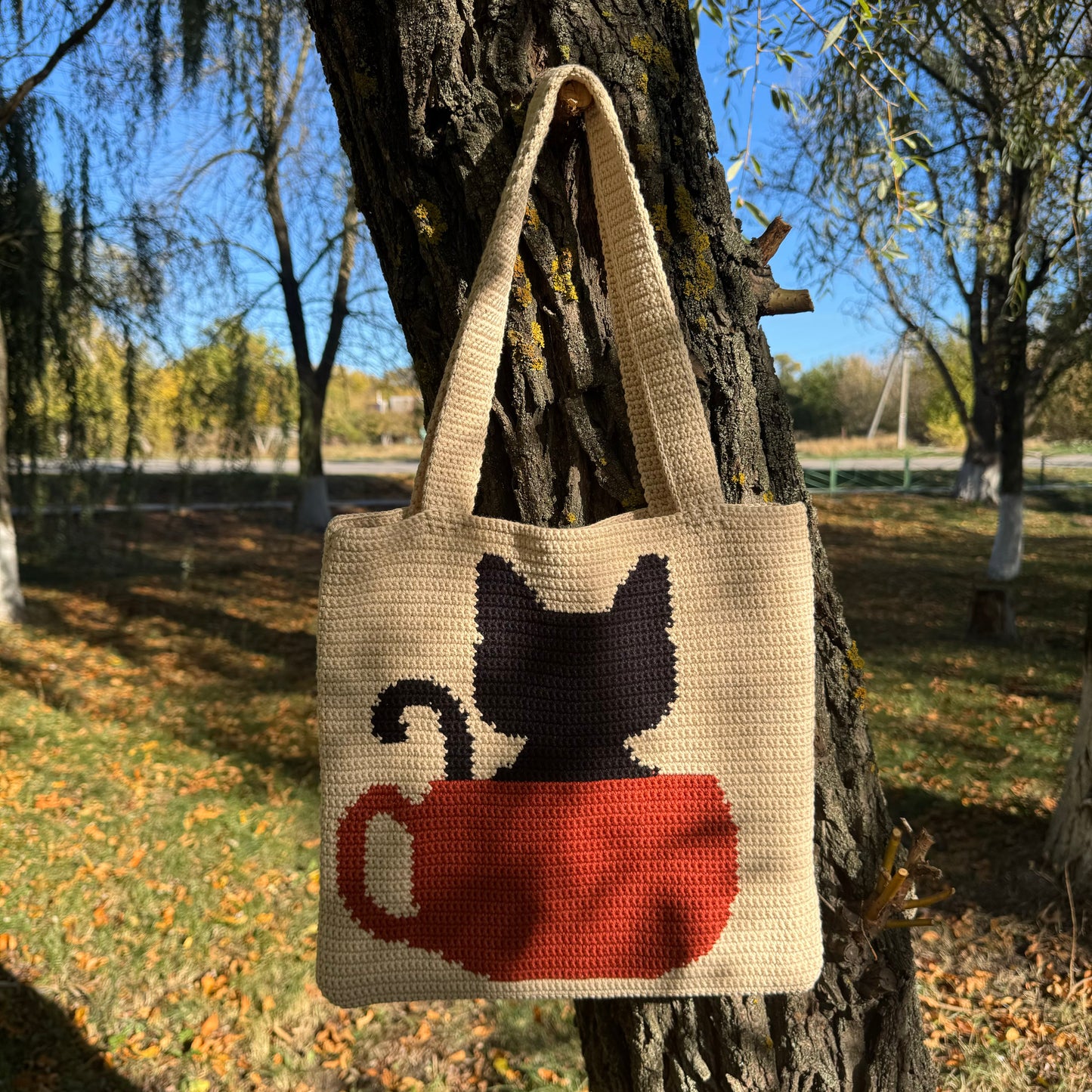 Cat in a cup bag crochet pattern