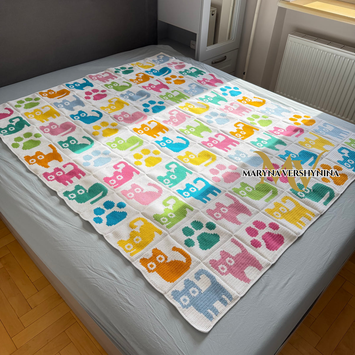 Cats and Paws Blanket crochet pattern