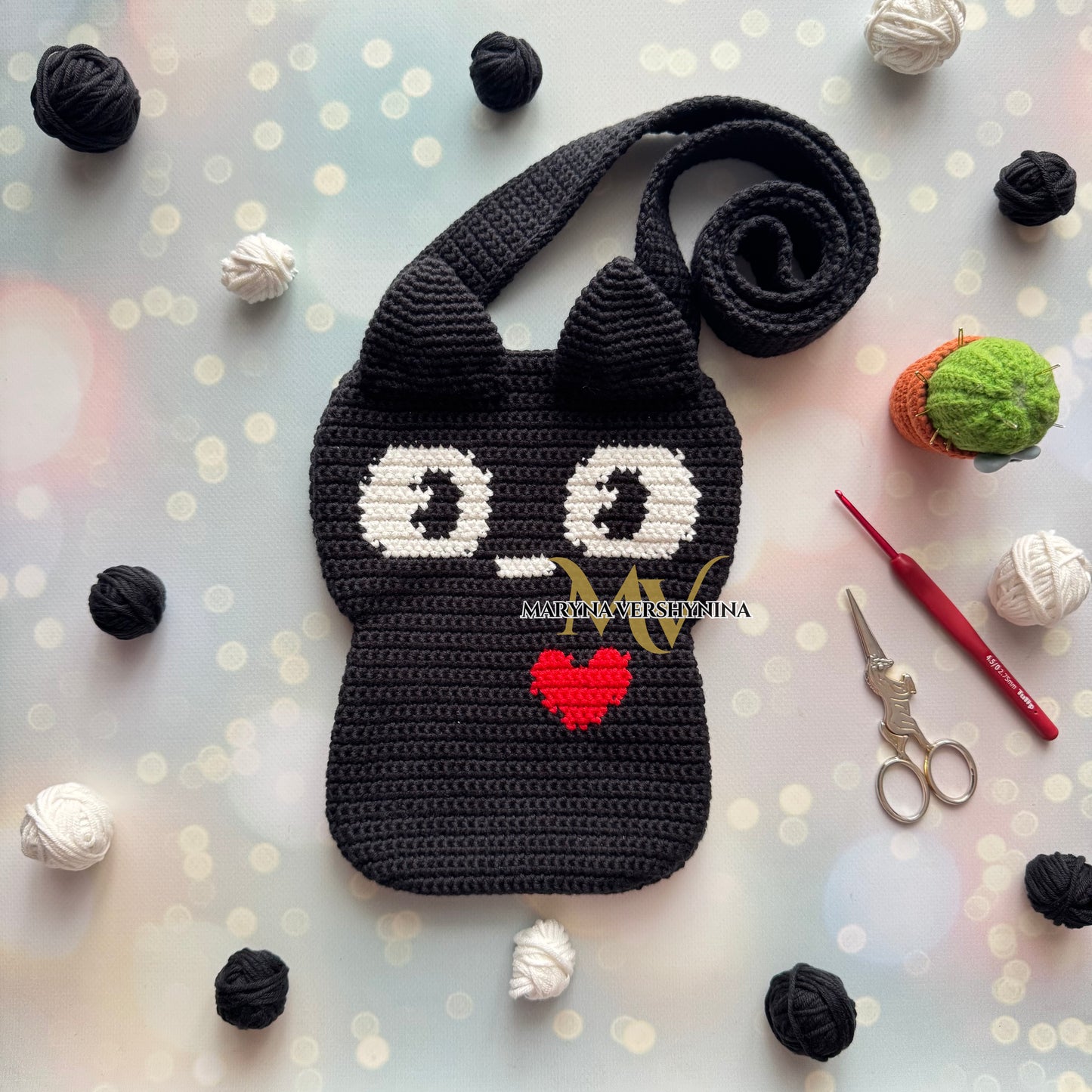 Cute black cat with heart Bag Crochet Pattern