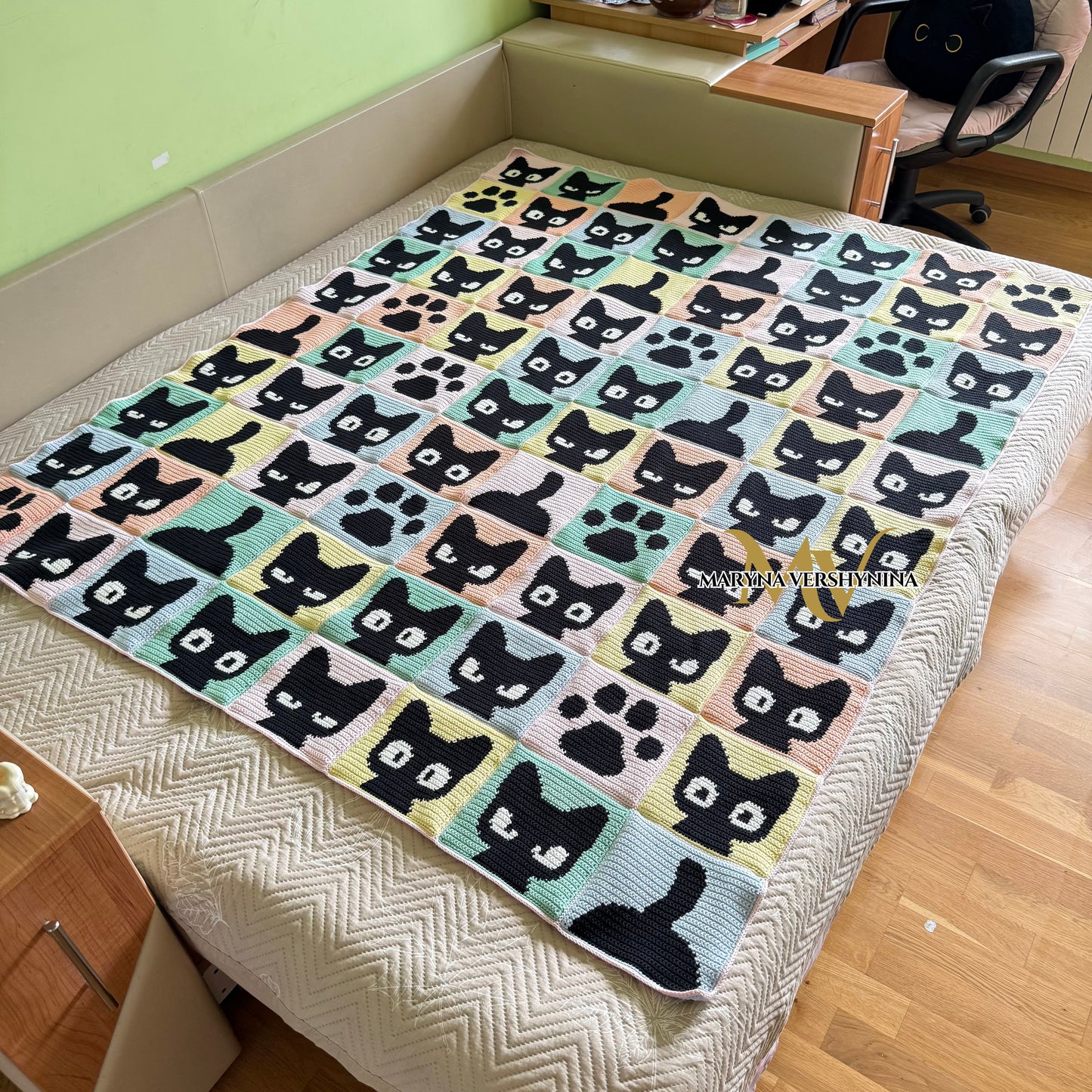 Cute black cat blanket crochet pattern