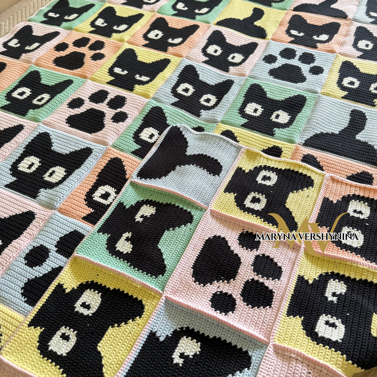 Cute black cat blanket crochet pattern