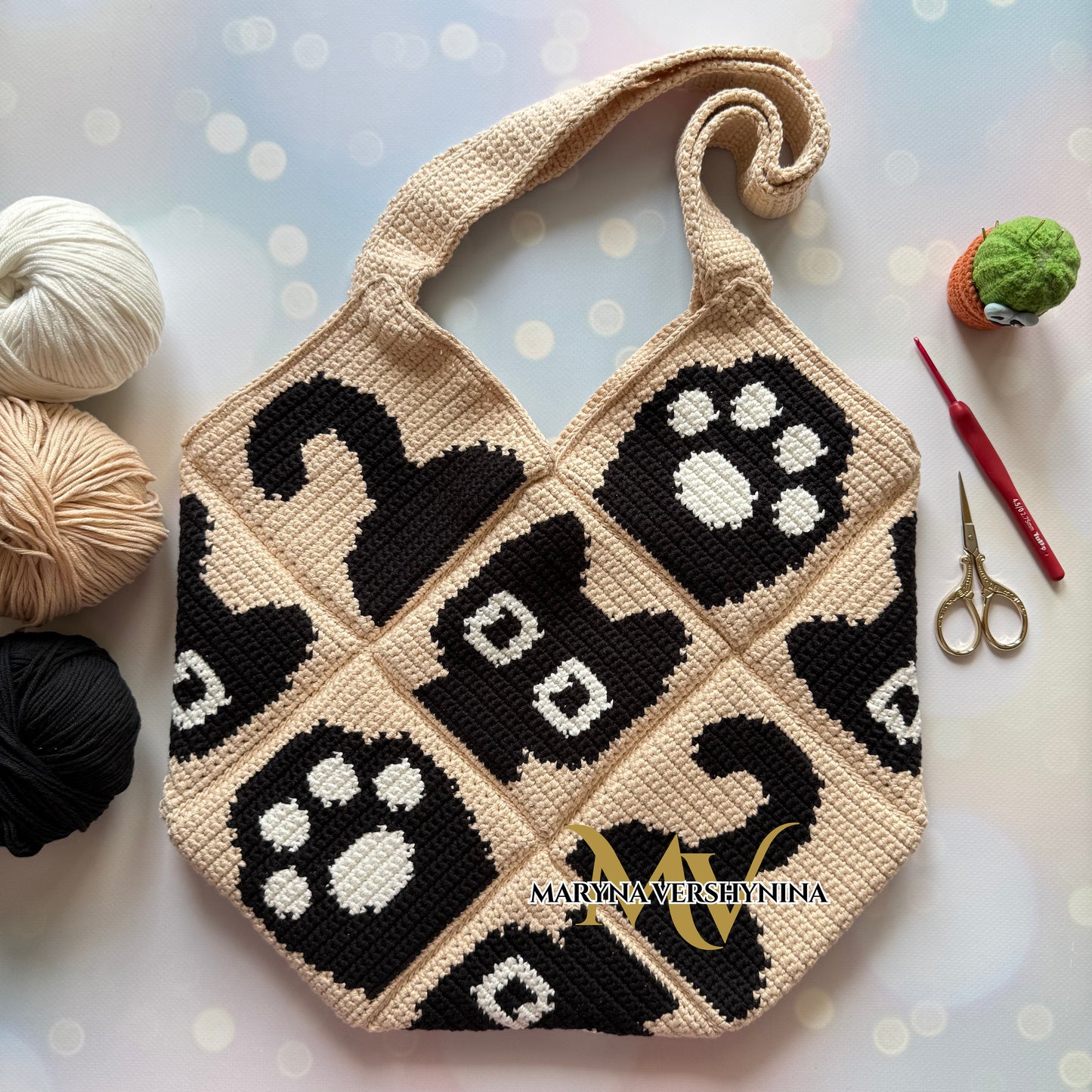 Cute cat, butt and paw bag crochet pattern