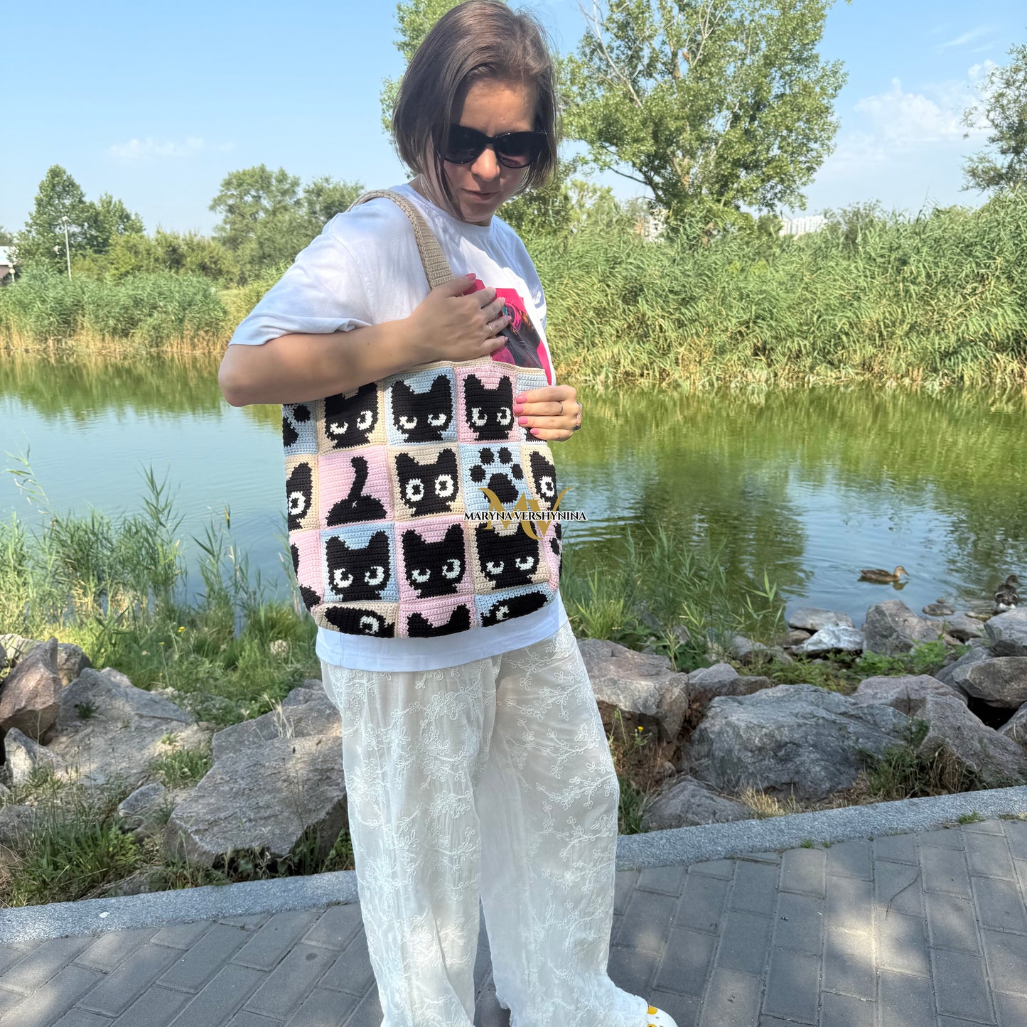 Black cat squares tote bag crochet pattern