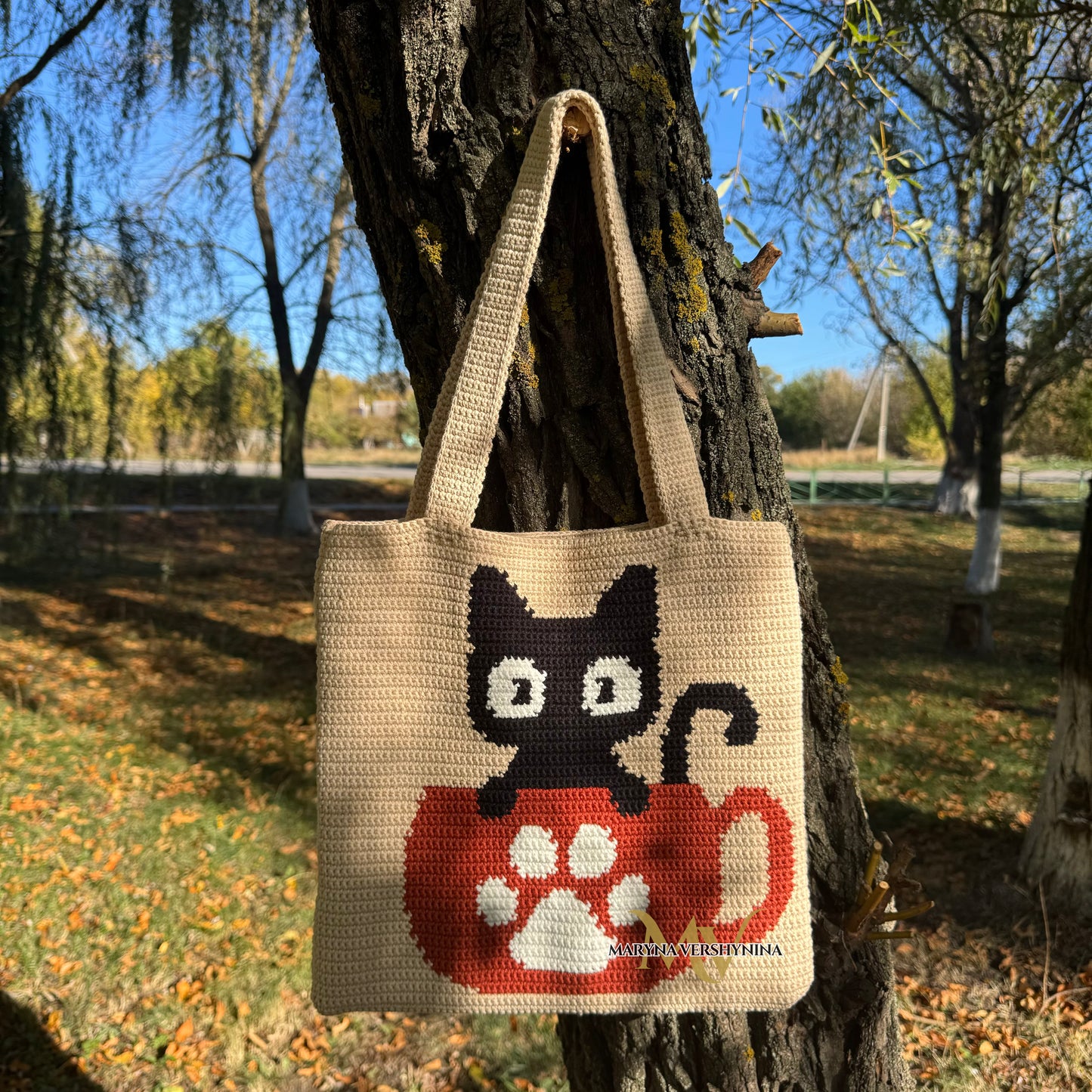 Cat in a cup bag crochet pattern