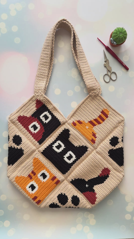 Cute cats, butts and paws bag crochet pattern