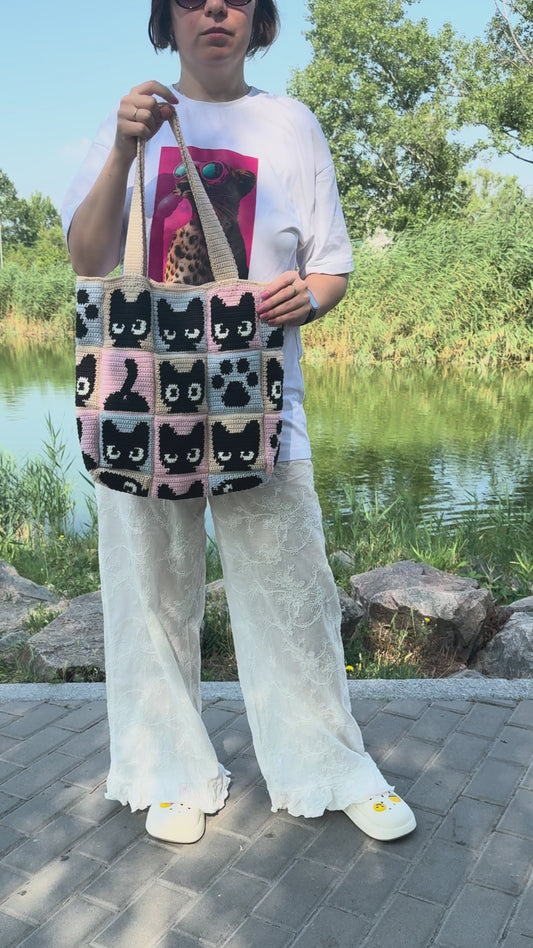 Black cat squares tote bag crochet pattern